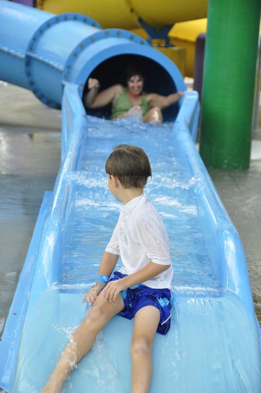 Big Splash Adventure Hotel And Indoor Water Park 弗伦奇利克 外观 照片